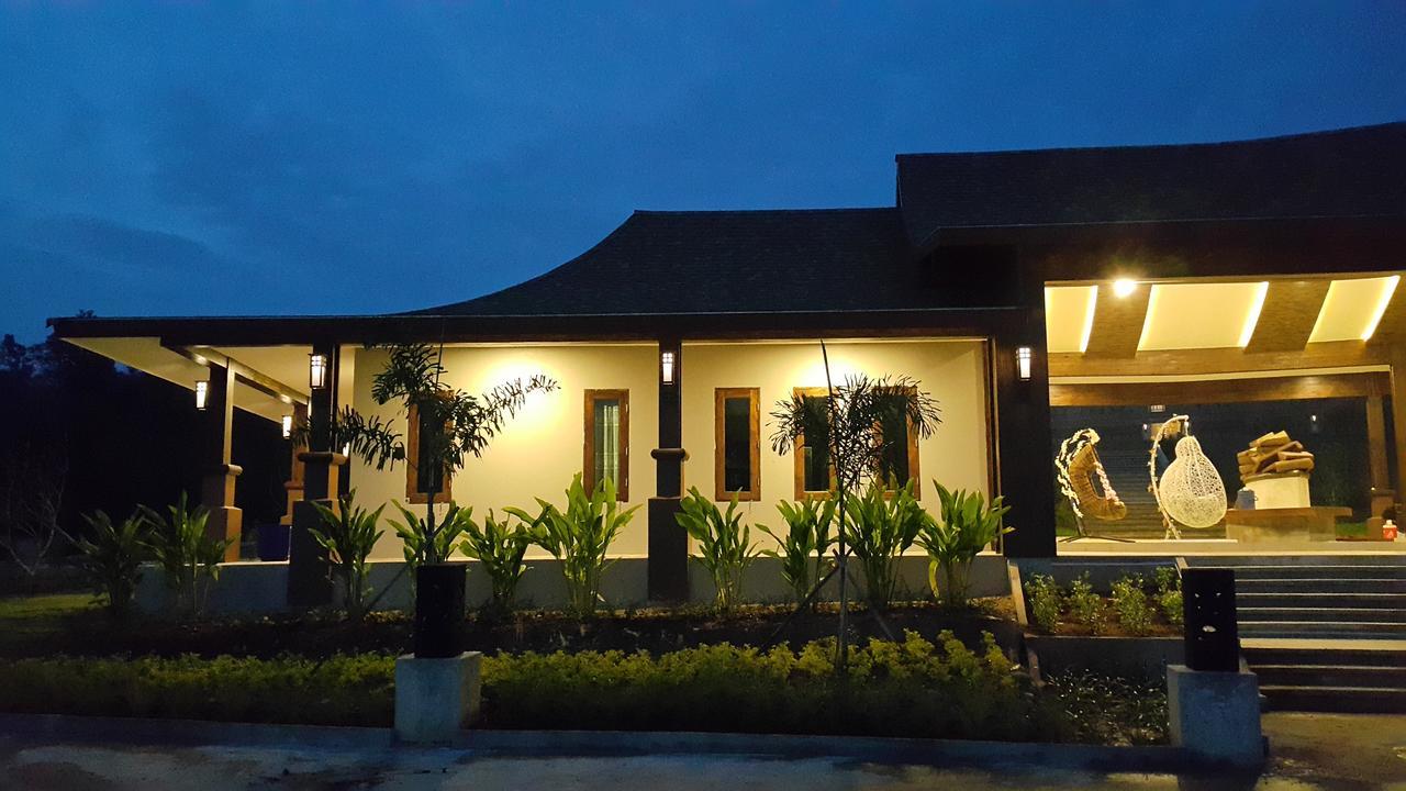 Phu Chom Mork Resort Sangkhla Buri Ngoại thất bức ảnh