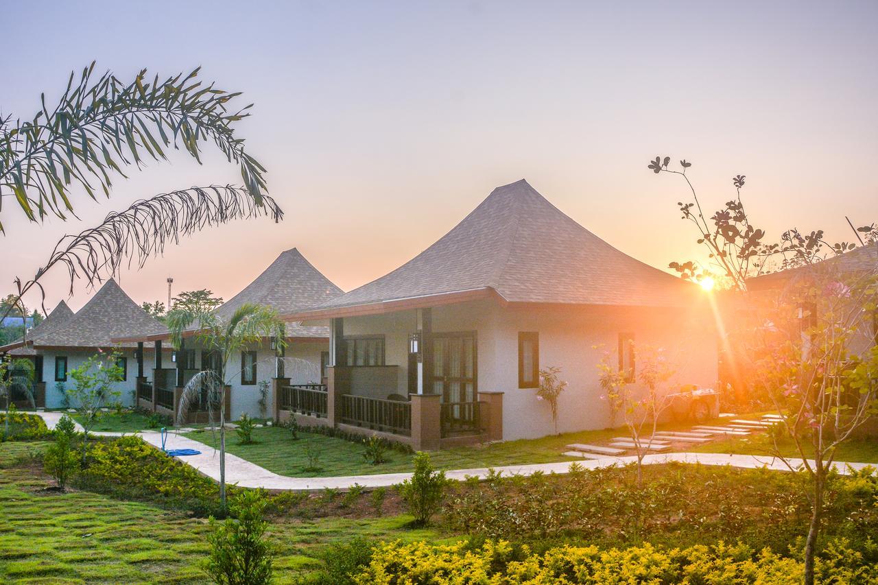 Phu Chom Mork Resort Sangkhla Buri Ngoại thất bức ảnh