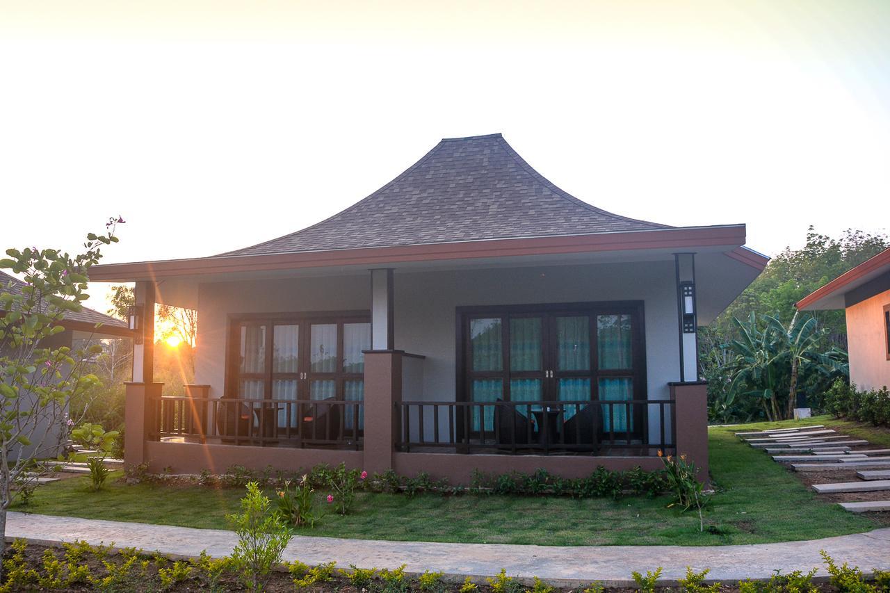Phu Chom Mork Resort Sangkhla Buri Ngoại thất bức ảnh